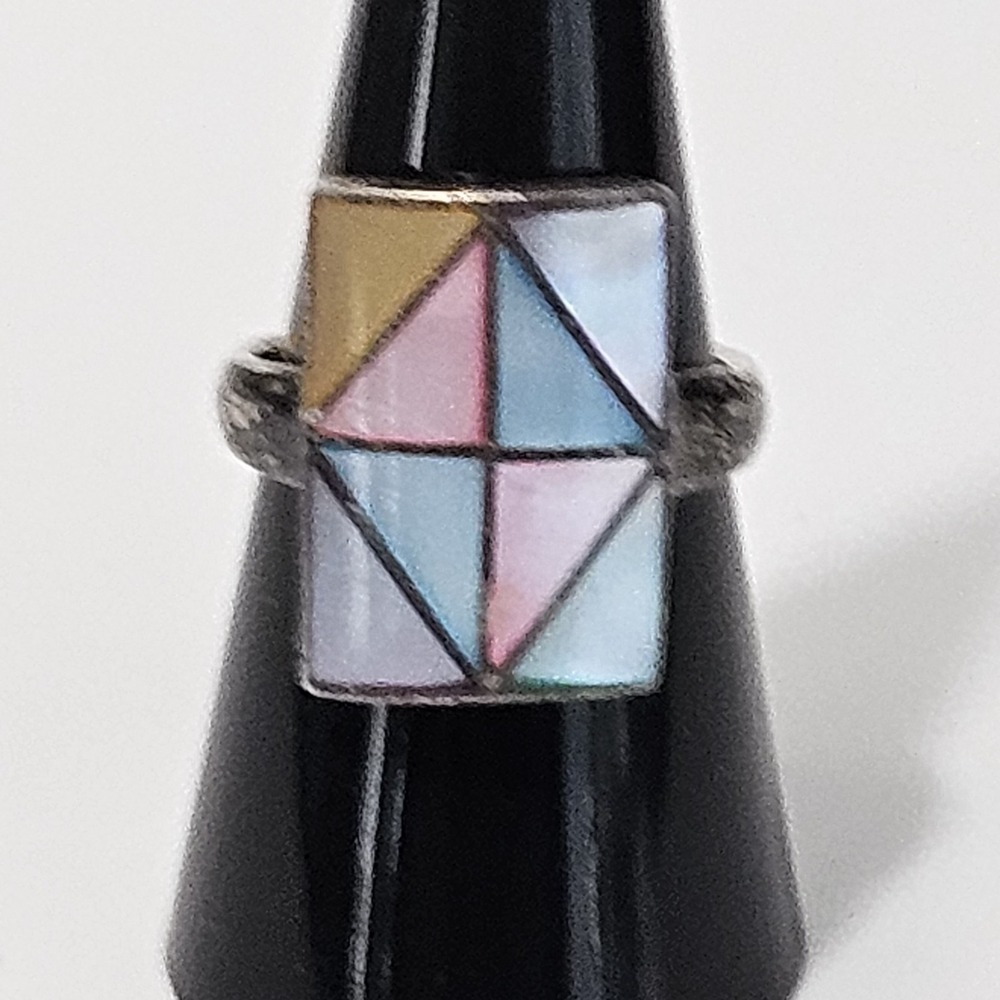 Vintage Mother of Pearl Mosaic Sterling Silver Ring Pastel Geometric 925 Size 8 - Picture 2 of 7